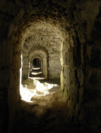 Cavebypaiviti780825_41651363-med