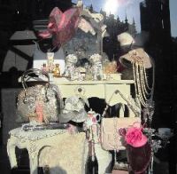 Fortnum & Mason Window Display, photo by Carly Carson